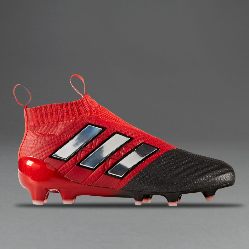 nice football shoes